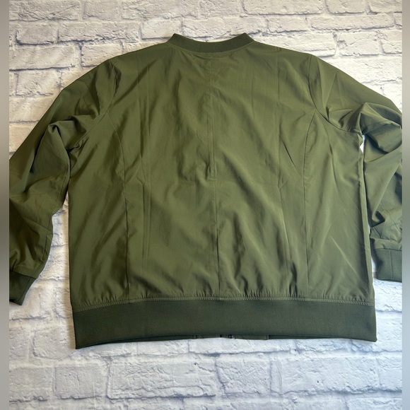 NWT Banana Republic Olive Green Bomber Jacket. Has Stretch. Size XL. - Picture 9 of 9